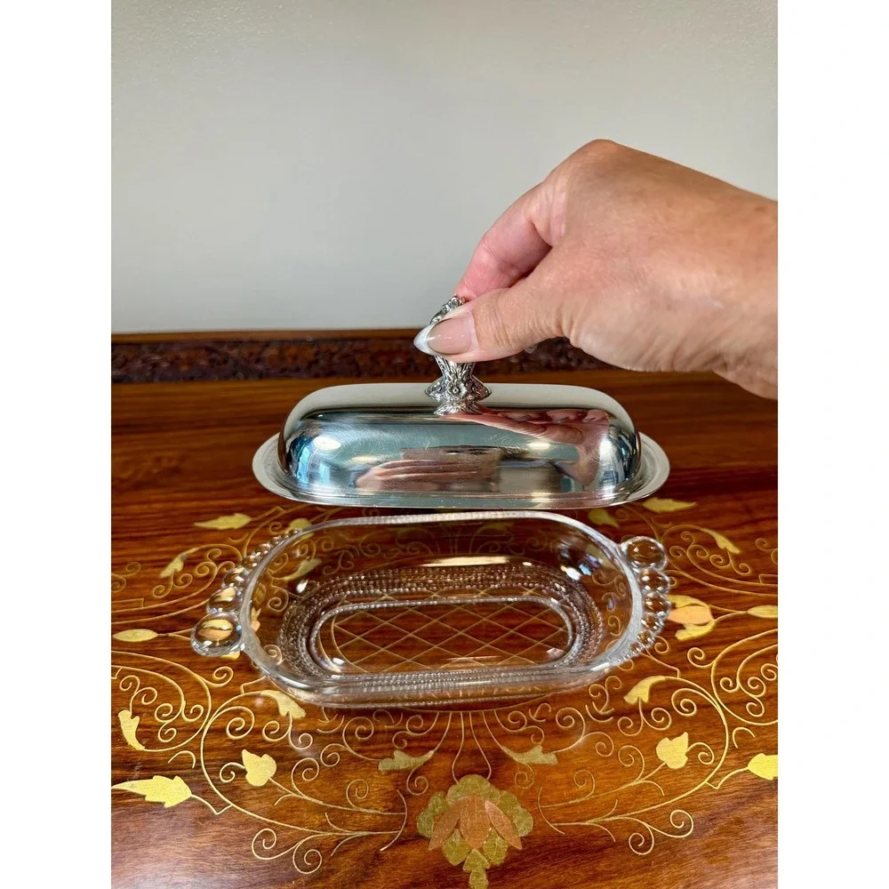 Vintage 1847 Rogers Bros Butter Dish •‎ Silverplate Lid & Pressed Glass Base